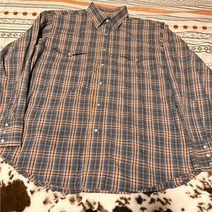 Men's Plaid wrangler shirt